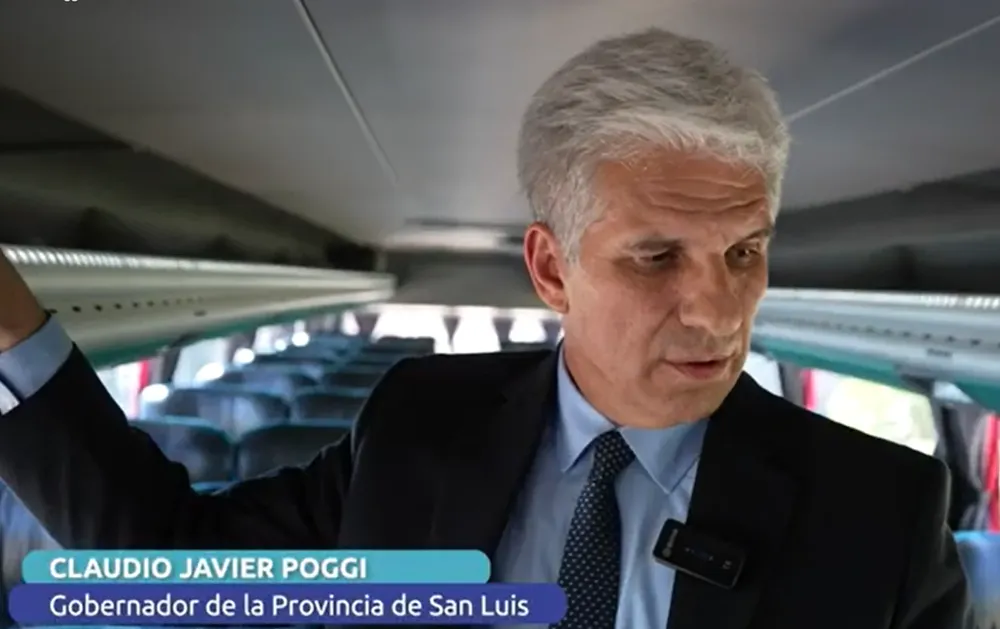 {64E1F2A9-9926-4BB0-84C3-0C53E0141A71}