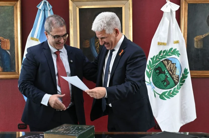 {6202FA50-9284-41E4-9415-68B7F0D116E4}