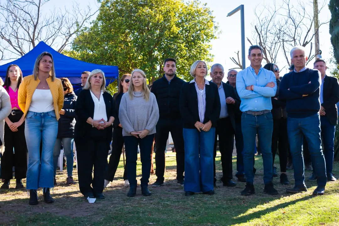Autoridades del Concejo Deliberante participaron en la presentación de la nueva flota vehicularEste martes por la mañana, la presidente del HCD , junto a concejales , participaron del acto oficial de presentaci