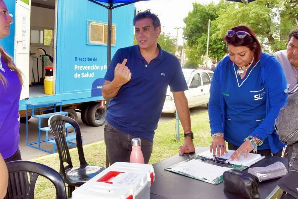 hissa-en-plaza-halcones-del-cielo