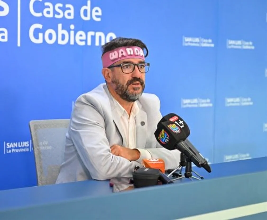 Gemini_Generated_Image_dm0d70dm0d70dm0d (1)-Photoroom