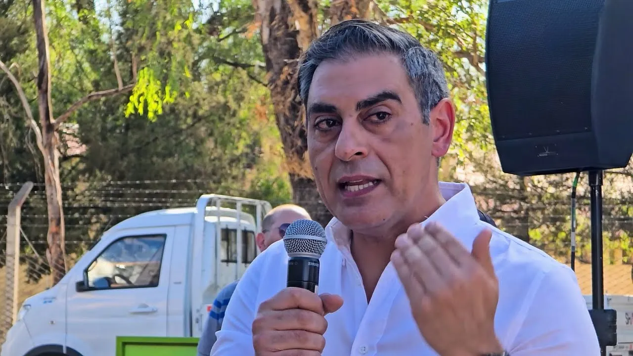 maxresdefault-Photoroom